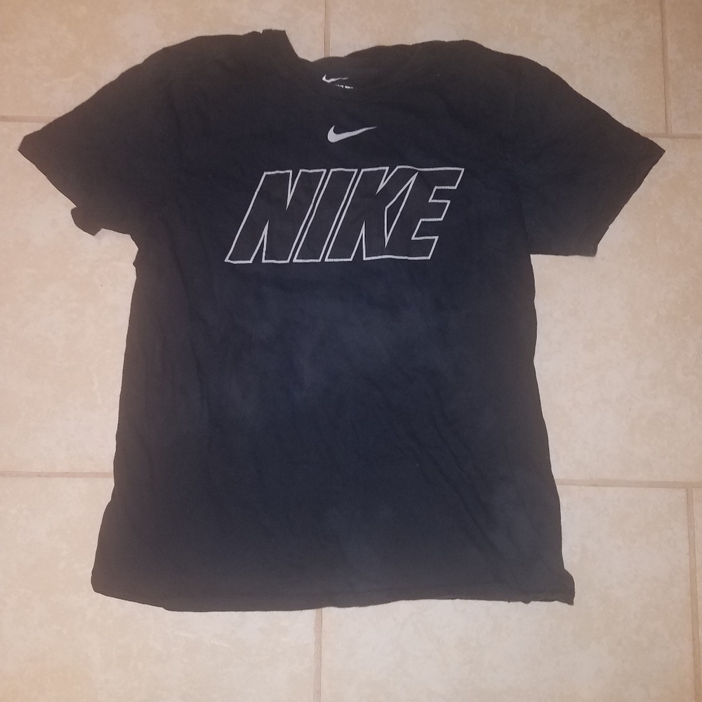 Nike t shirt
